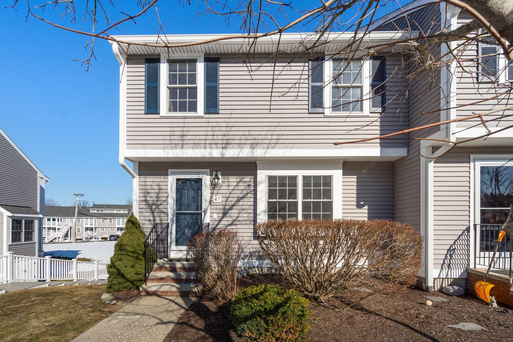 5 Meadowhill Ct Unit 47, Easton — community record sale by Amanda Rosen