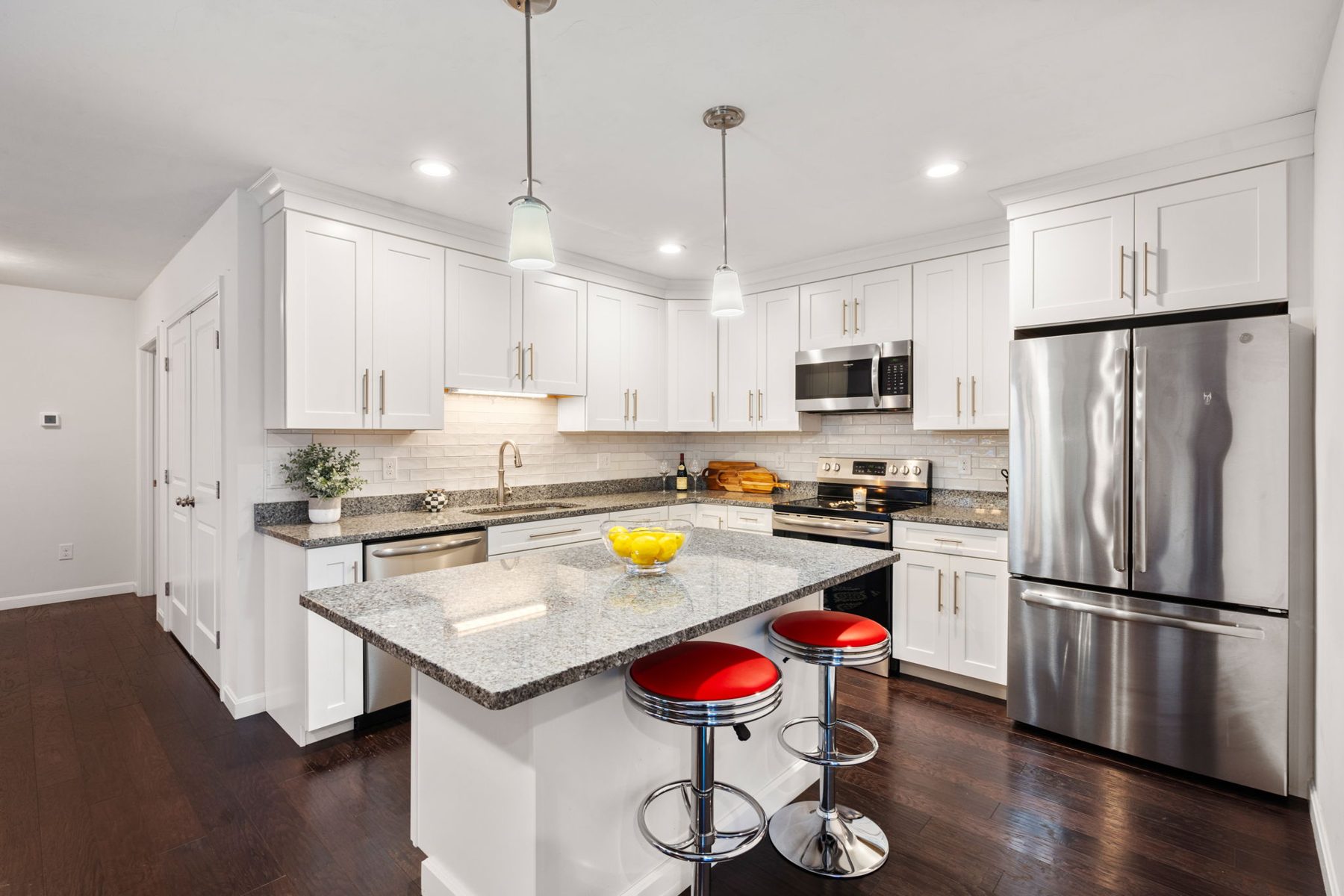 1 Roseland St Unit A1 — kitchen with granite island