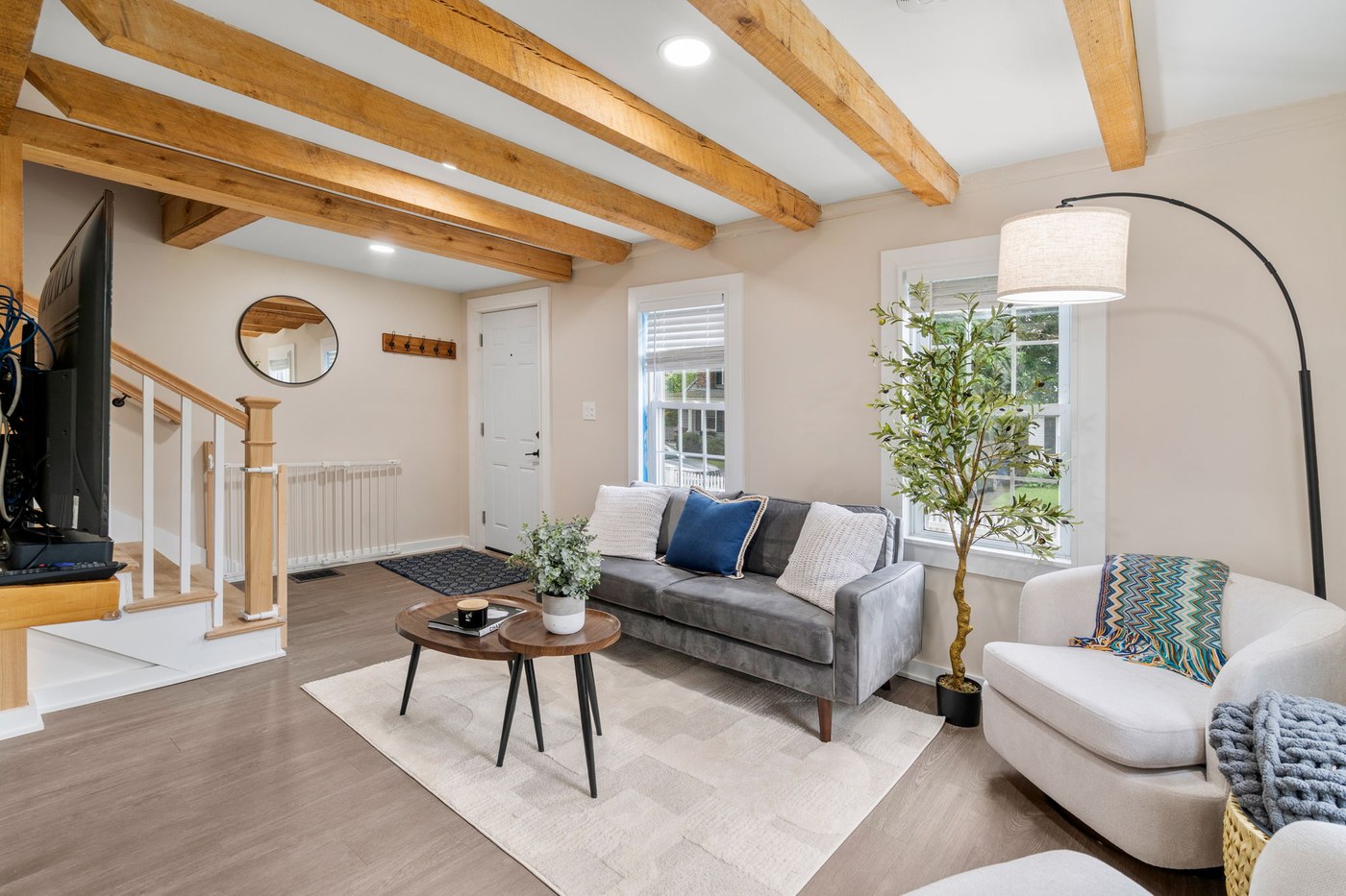 7 Summit Avenue, Sharon, MA — bought and sold with Amanda Rosen