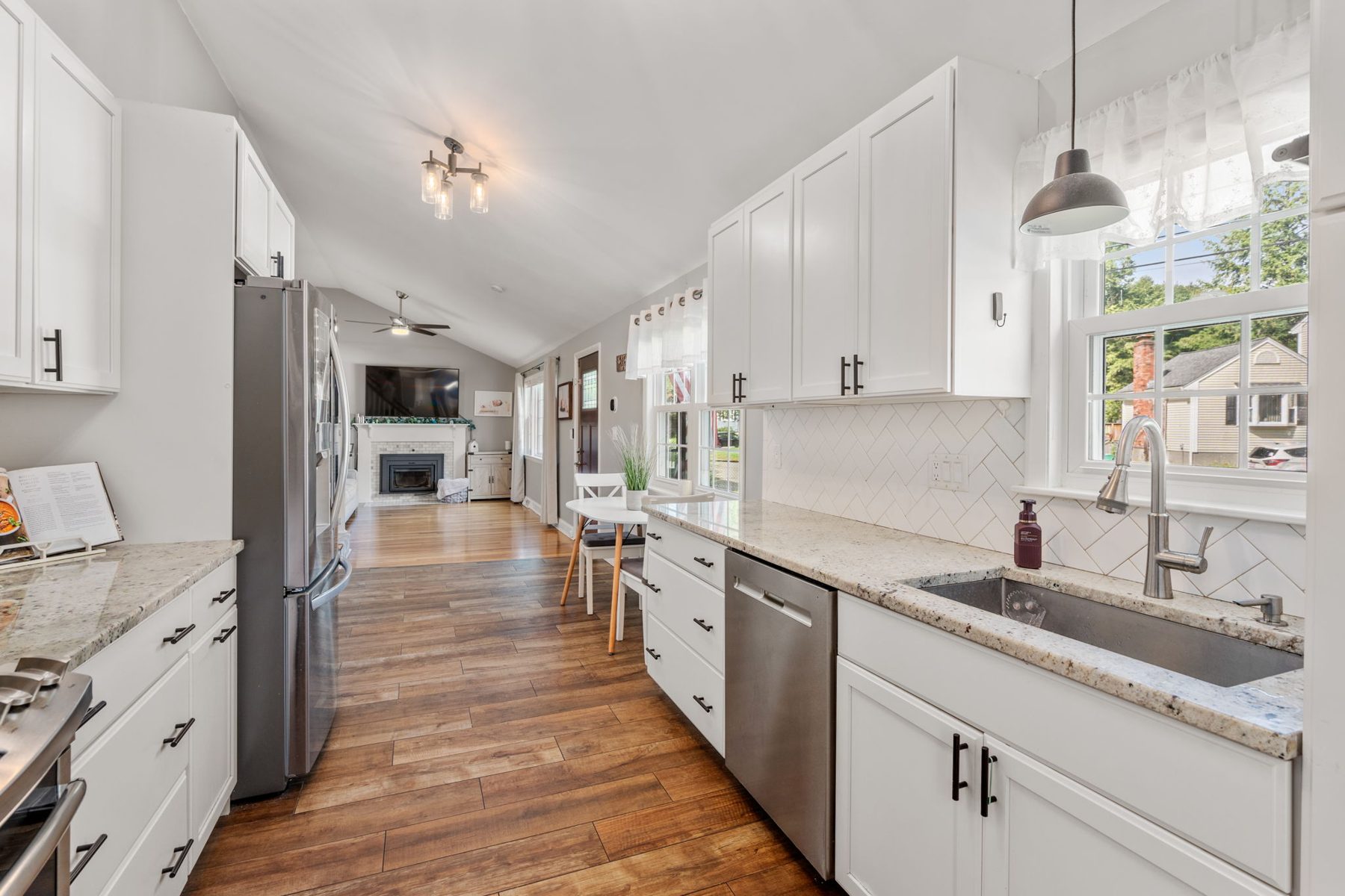 43 Skelton Rd, Burlington — renovated kitchen